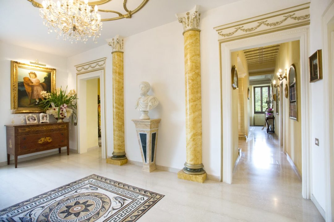 A vendre villa in zone tranquille Trevi Umbria foto 2