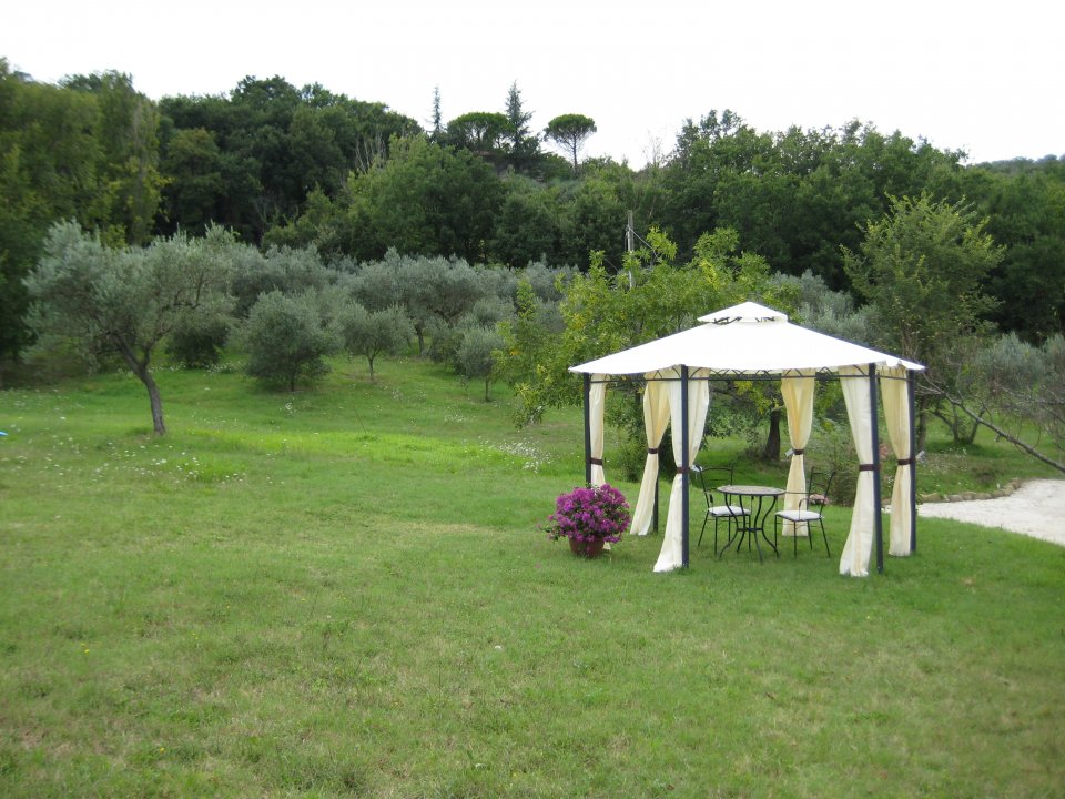 A vendre casale in zone tranquille Cannara Umbria foto 20