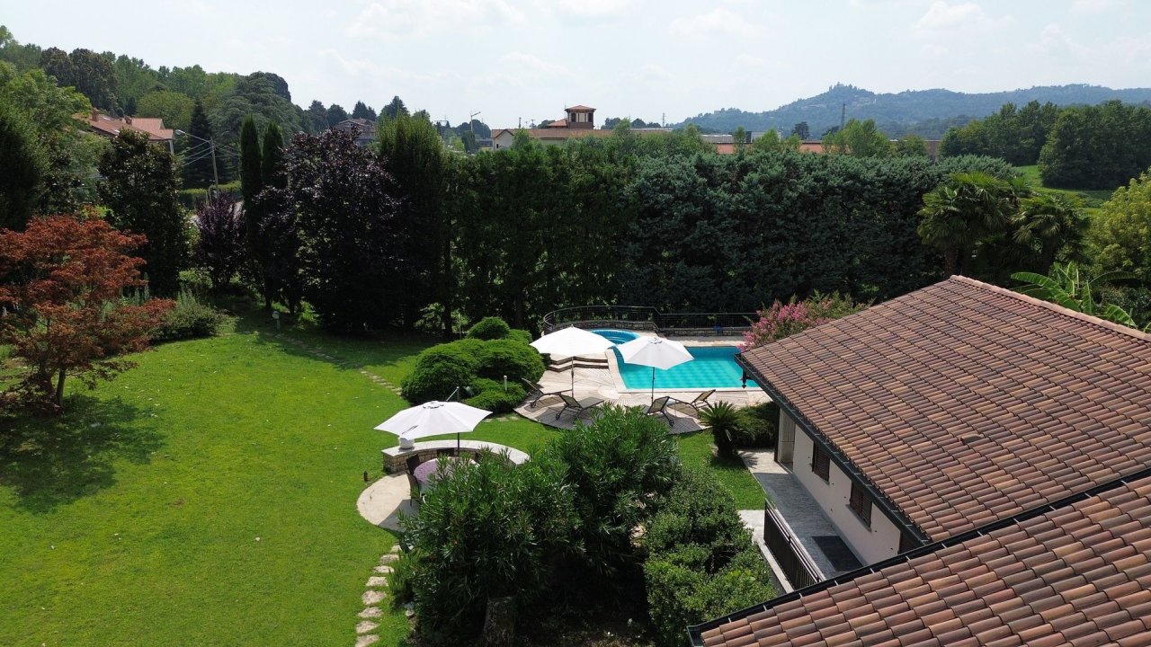 Zu verkaufen villa in stadt Calco Lombardia foto 16