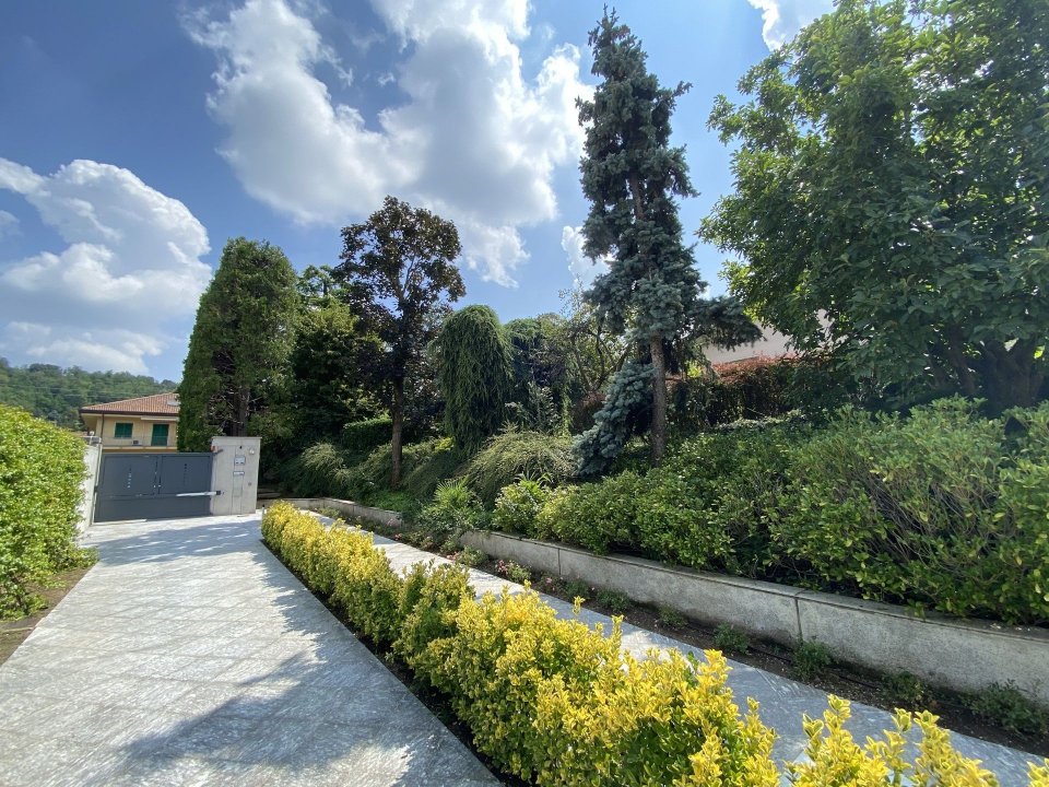 Zu verkaufen villa in stadt Calco Lombardia foto 14