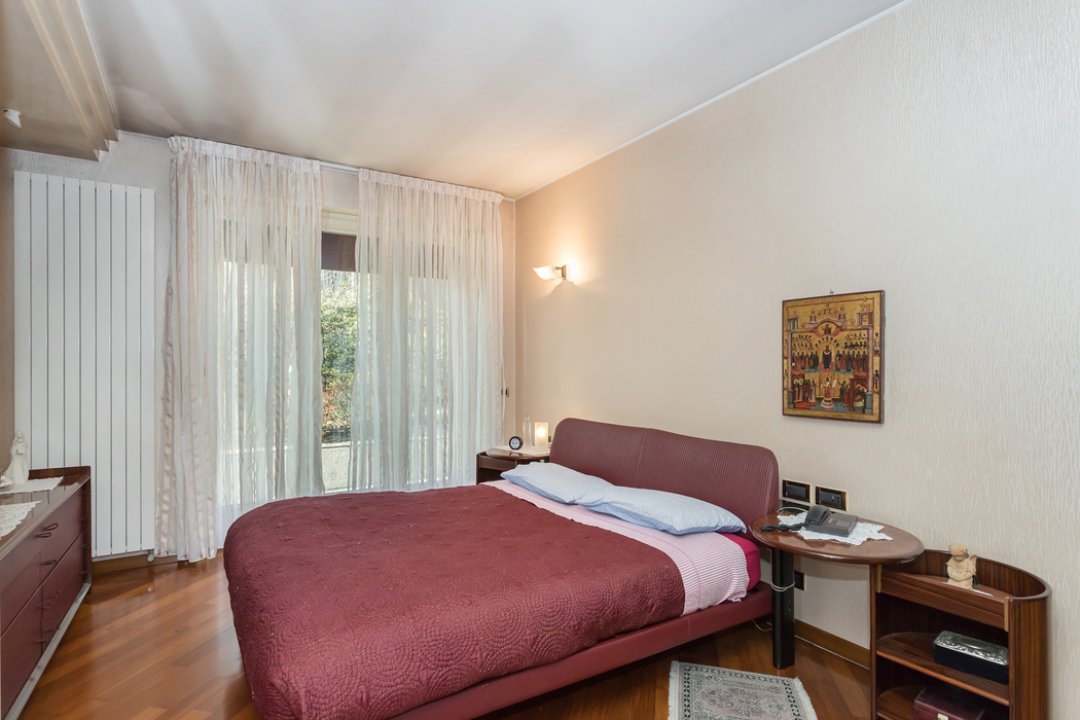 Zu verkaufen villa in stadt Calco Lombardia foto 20