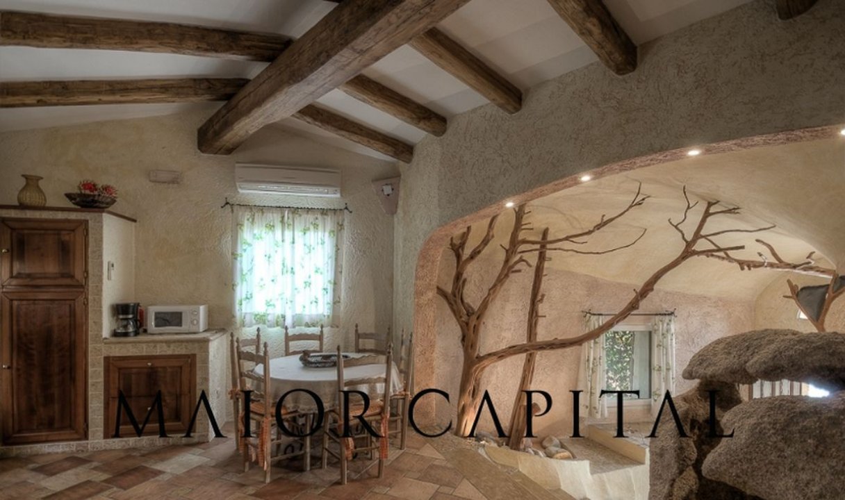 Se vende villa in zona tranquila Arzachena Sardegna foto 1