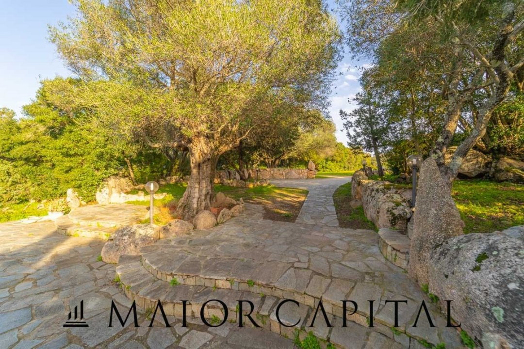 Se vende villa in zona tranquila Arzachena Sardegna foto 32