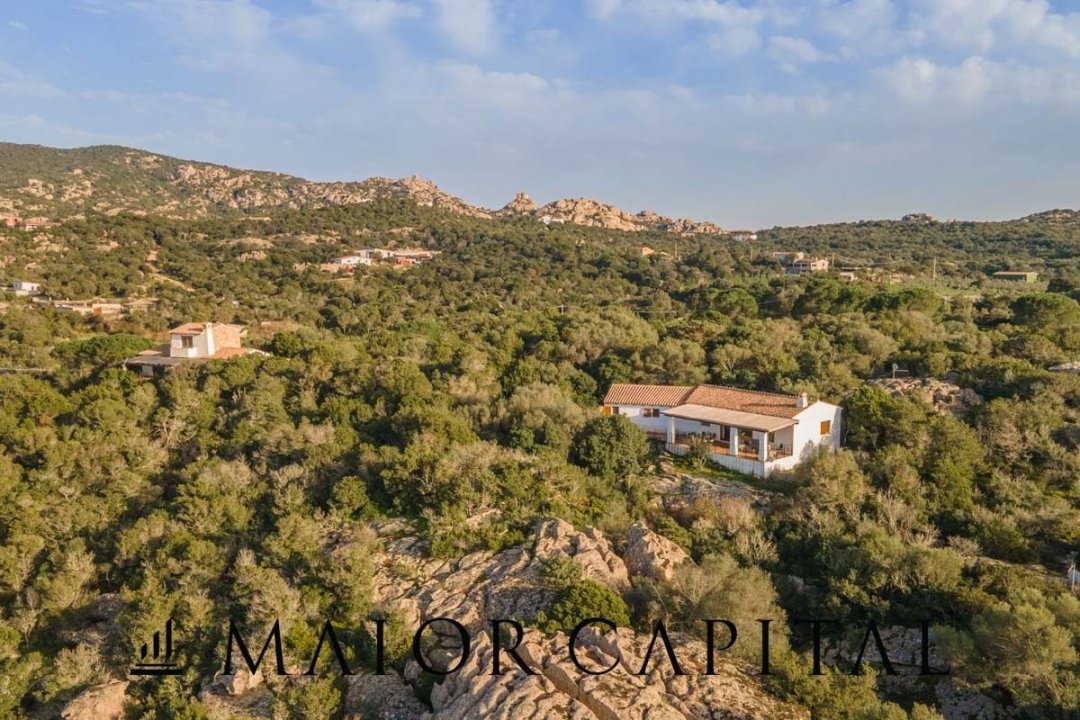 Se vende villa in zona tranquila Arzachena Sardegna foto 37