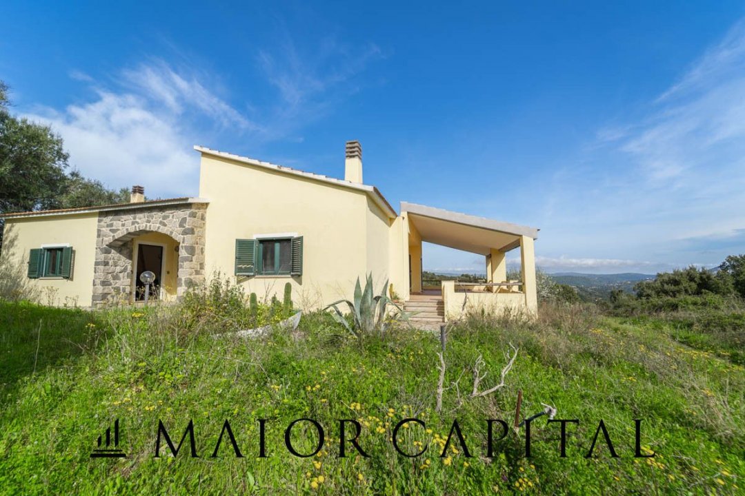 Se vende villa in zona tranquila Arzachena Sardegna foto 10