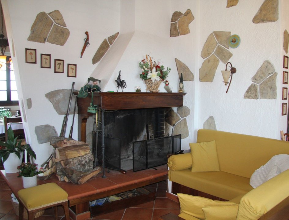 For sale cottage in quiet zone Pelago Toscana foto 6