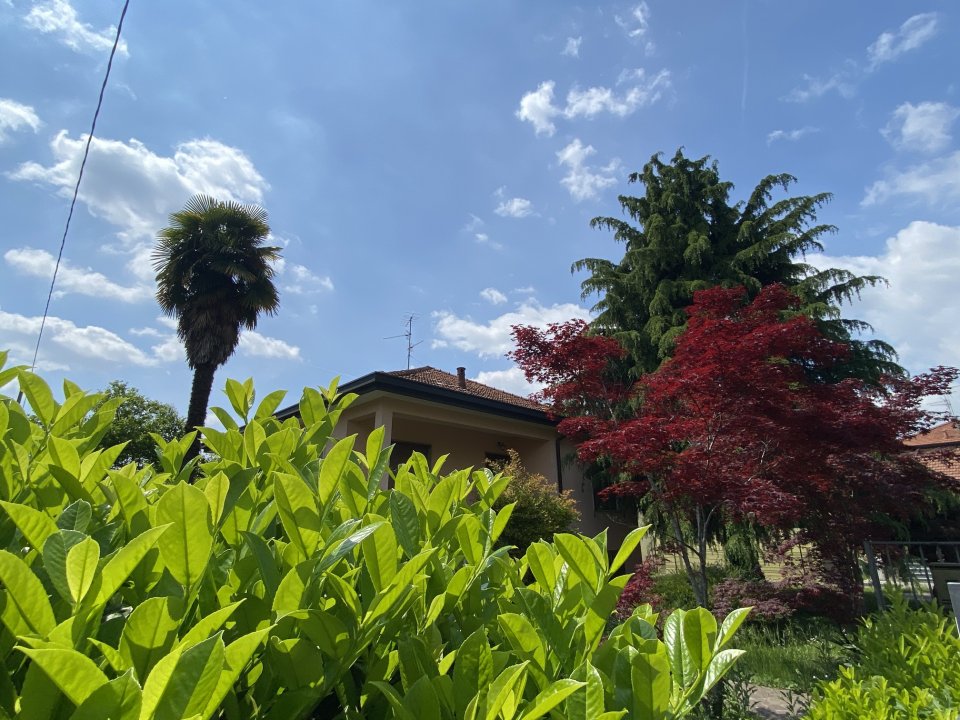 A vendre villa in zone tranquille Bernareggio Lombardia foto 13