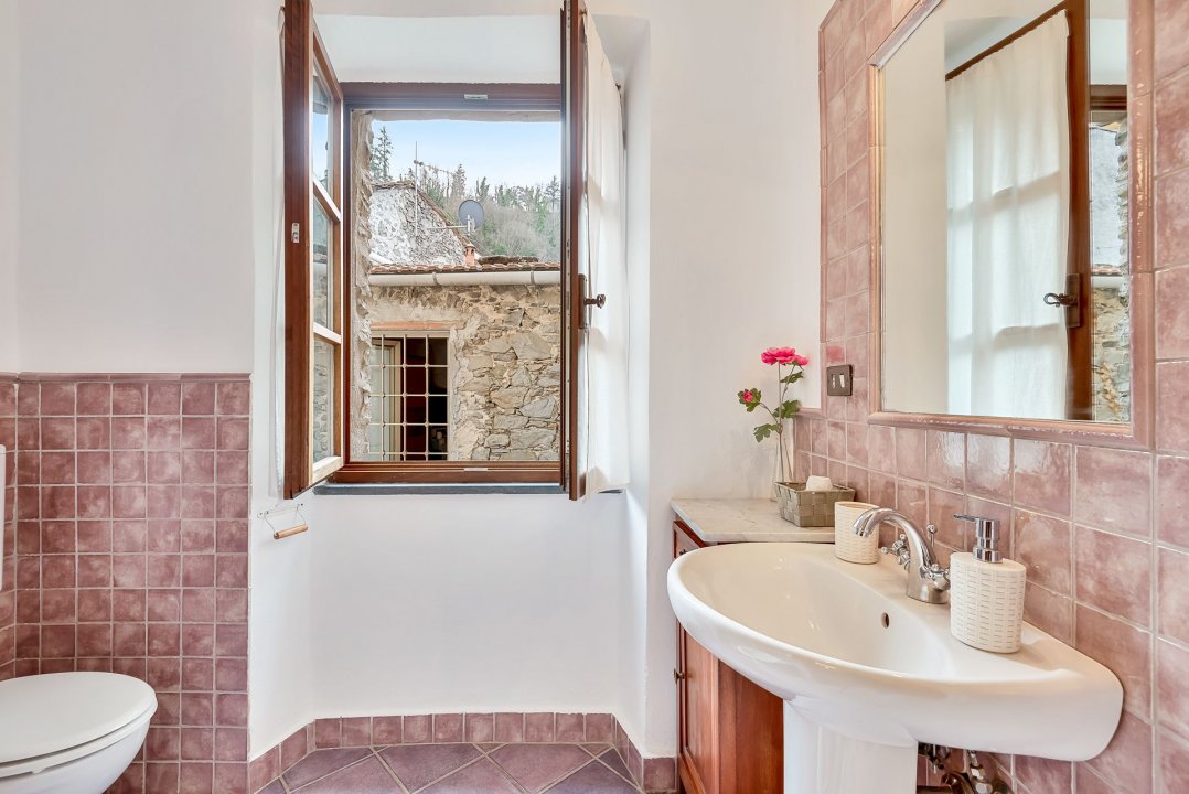 Zu verkaufen villa in ruhiges gebiet Podenzana Toscana foto 15