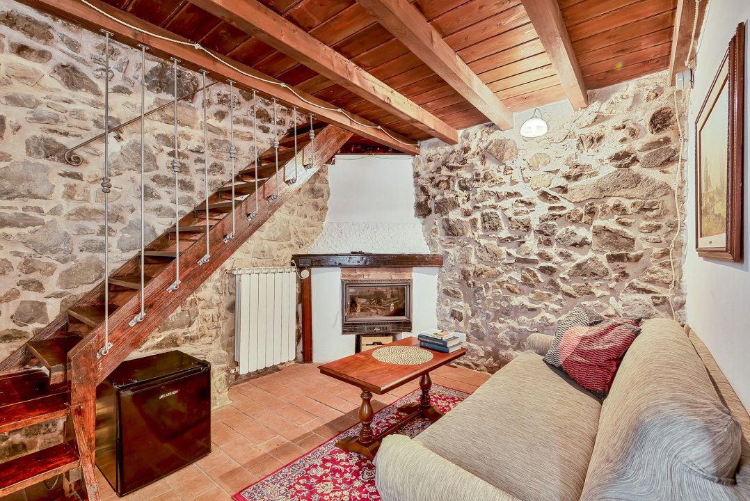 Zu verkaufen villa in ruhiges gebiet Podenzana Toscana foto 1