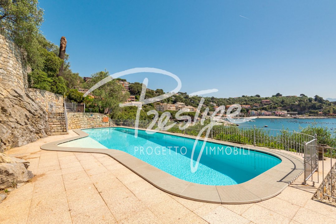 For sale villa by the sea Portovenere Liguria foto 54