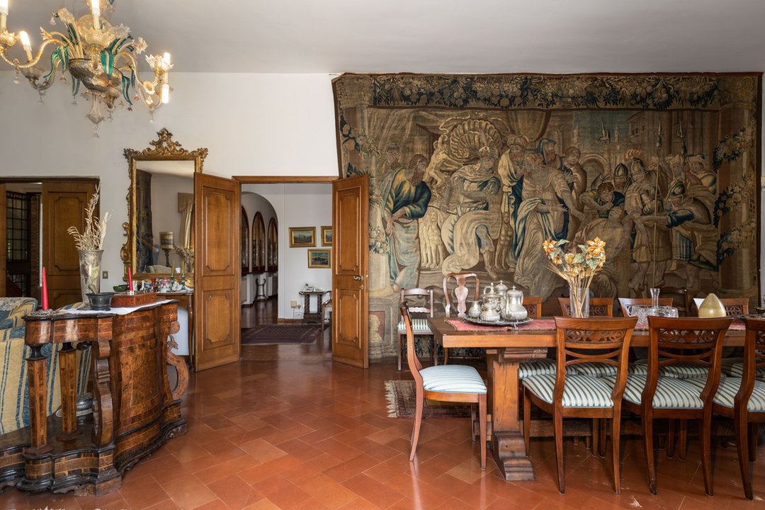 Se vende villa in zona tranquila Firenze Toscana foto 34