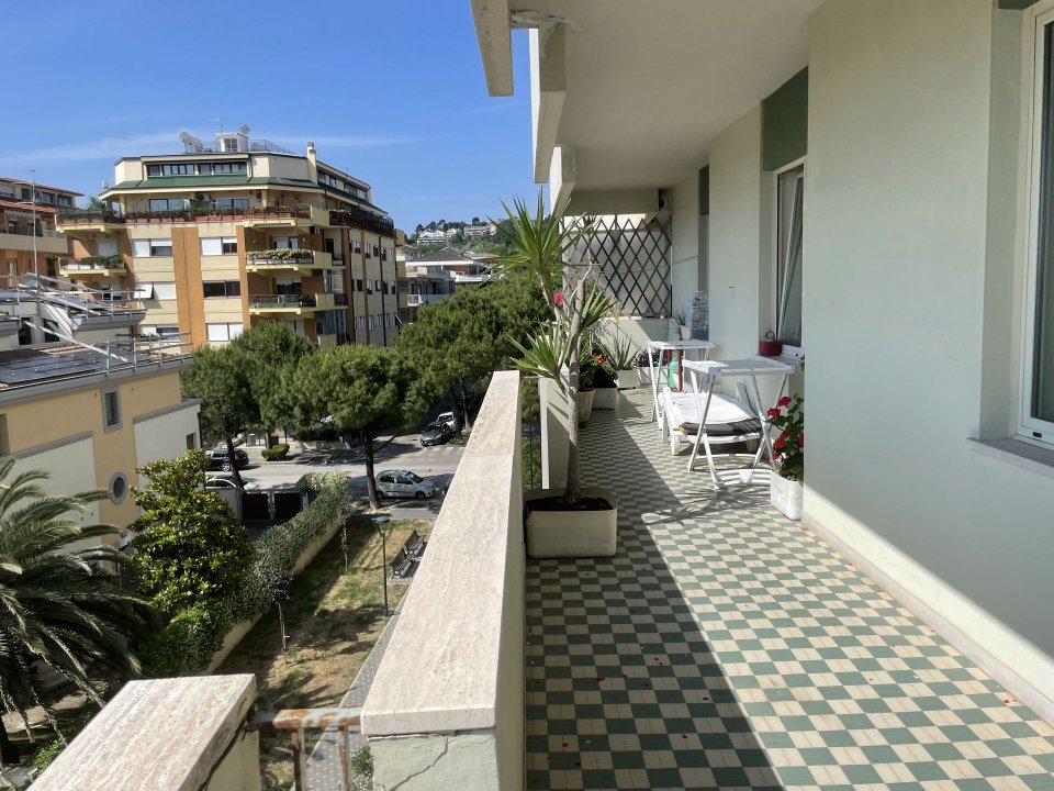 For sale apartment by the sea Pescara Abruzzo foto 6