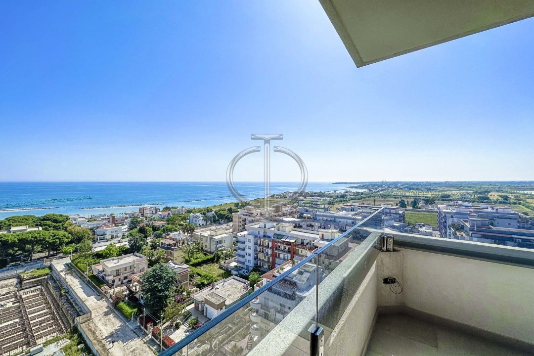 A vendre penthouse by the mer Trani Puglia foto 12