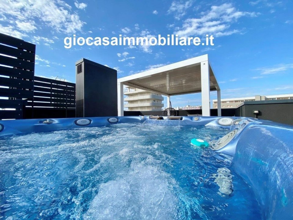 For sale penthouse by the sea Lignano Sabbiadoro Friuli-Venezia Giulia foto 2