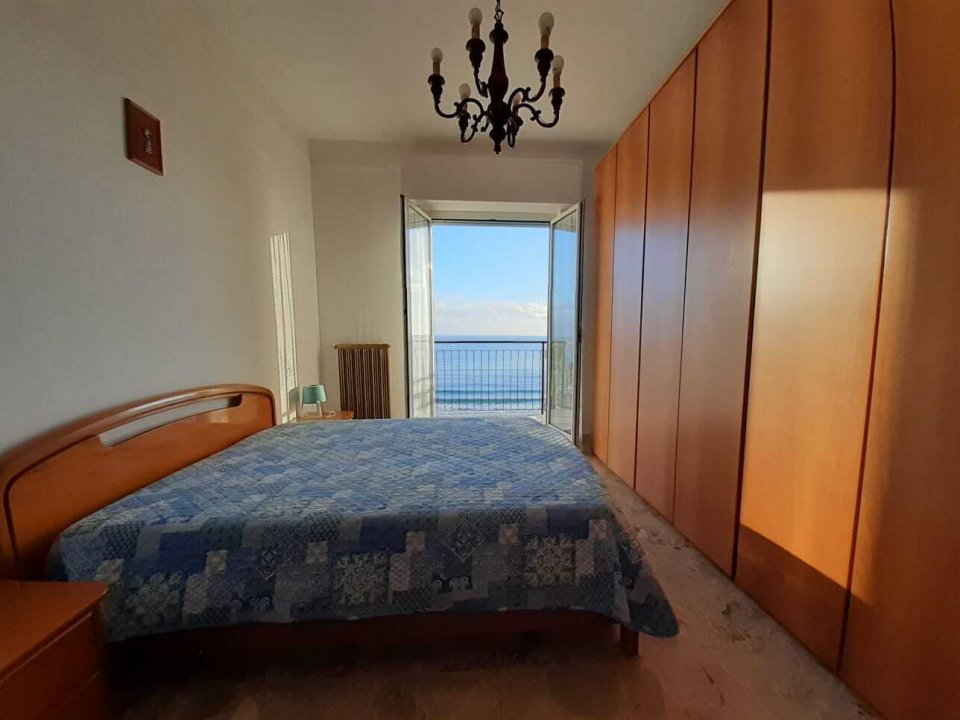 For sale penthouse by the sea Andora Liguria foto 5