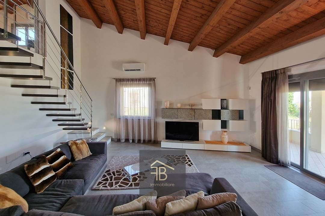 A vendre villa in zone tranquille Pesaro e Urbino Marche foto 5