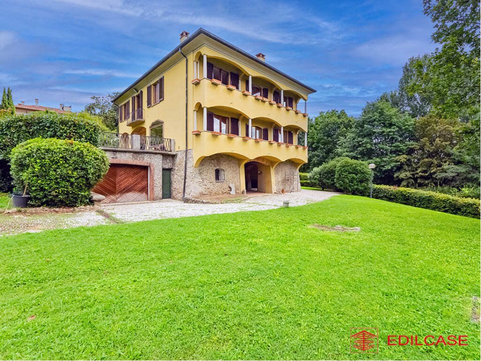 A vendre villa in zone tranquille Carate Brianza Lombardia foto 7