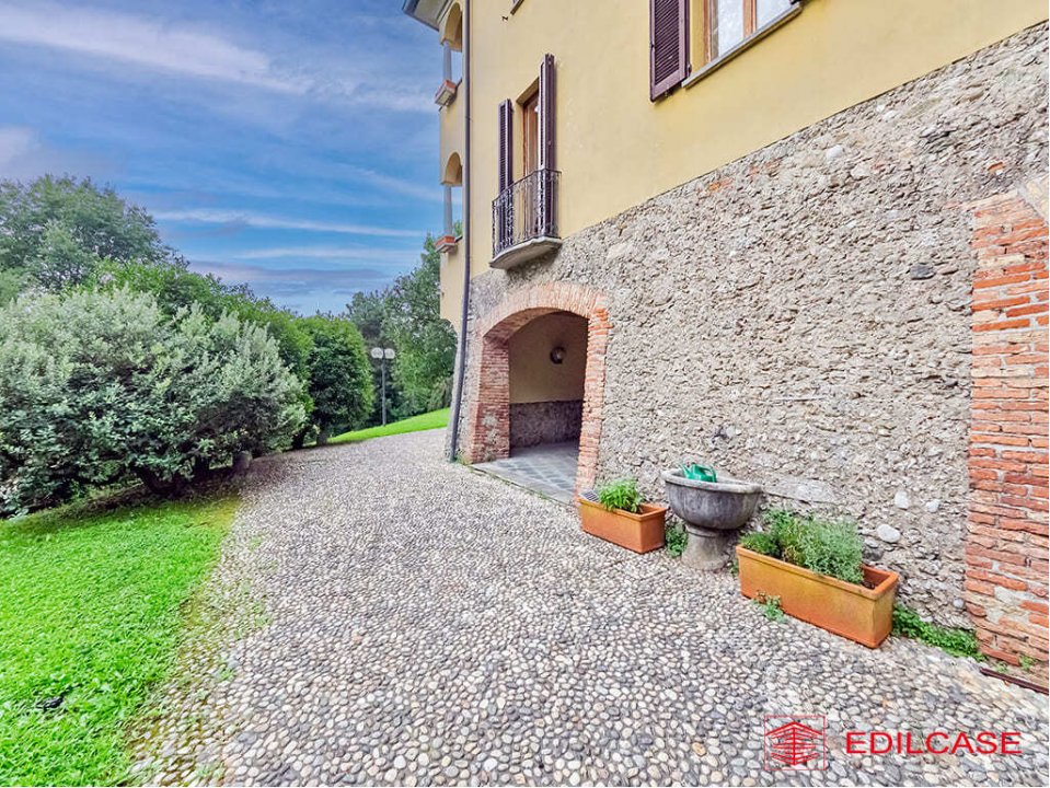 Zu verkaufen villa in ruhiges gebiet Carate Brianza Lombardia foto 8