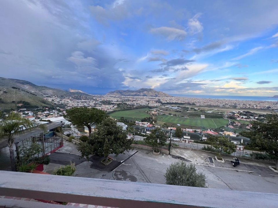 Aluguer transação imobiliária in zona tranquila Palermo Sicilia foto 6