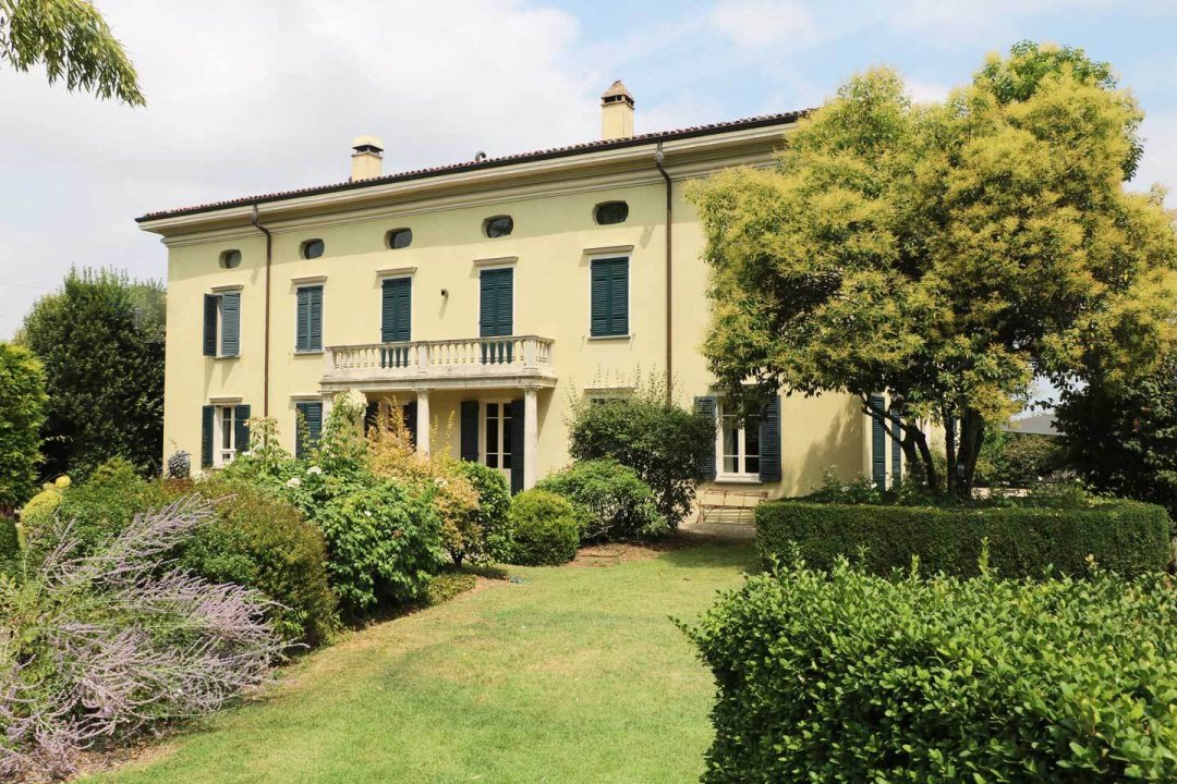 Se vende villa in zona tranquila Collecchio Emilia-Romagna foto 5