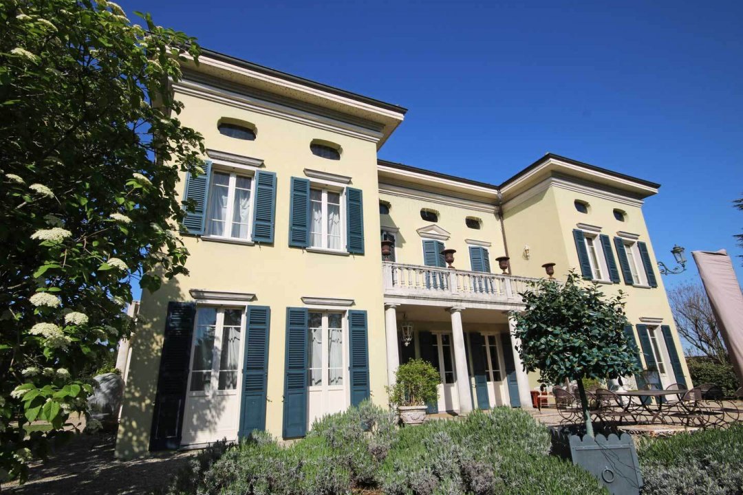 Se vende villa in zona tranquila Collecchio Emilia-Romagna foto 3