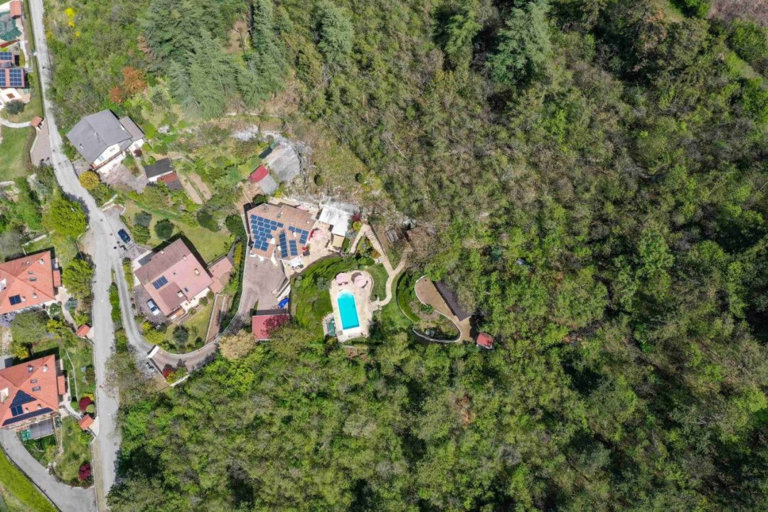 Se vende villa in zona tranquila Rovereto Trentino-Alto Adige foto 3