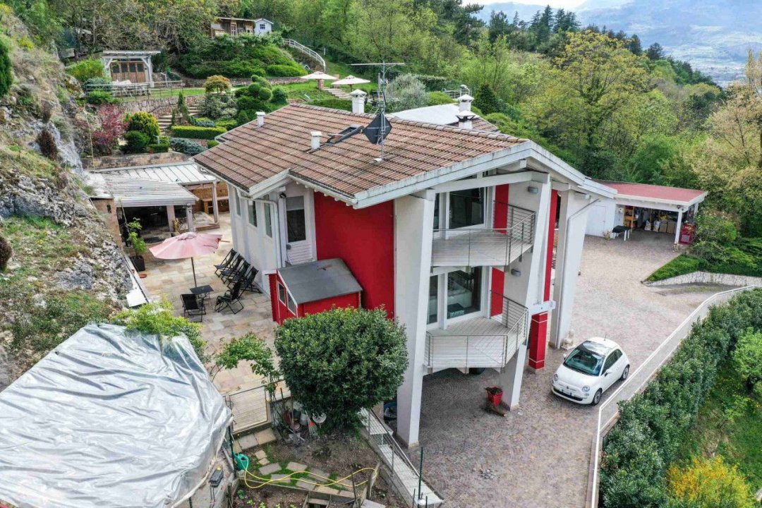 A vendre villa in zone tranquille Rovereto Trentino-Alto Adige foto 12