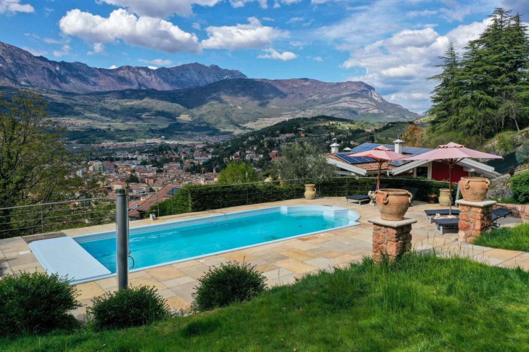 Se vende villa in zona tranquila Rovereto Trentino-Alto Adige foto 92