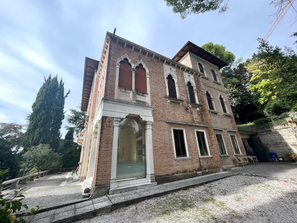 Se vende villa in zona tranquila Asolo Veneto foto 3