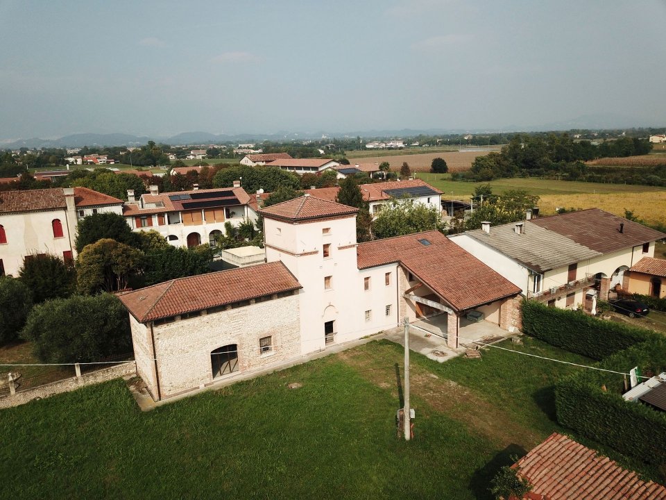 A vendre villa in zone tranquille Cassola Veneto foto 2