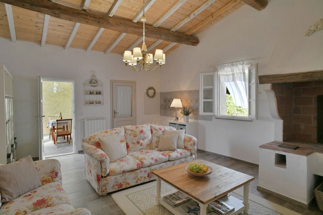 For sale cottage in quiet zone Guardistallo Toscana foto 16