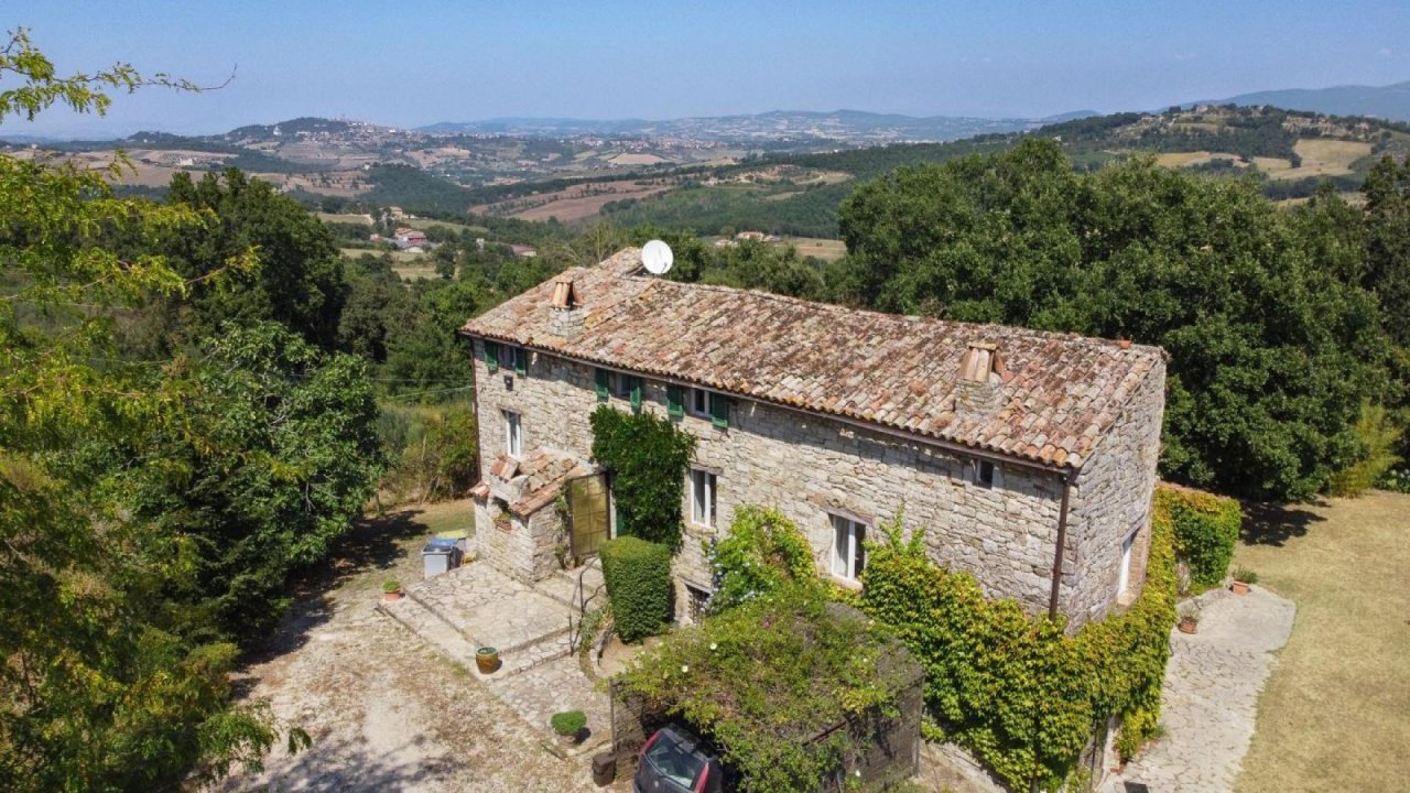 For sale cottage in countryside Todi Umbria foto 15