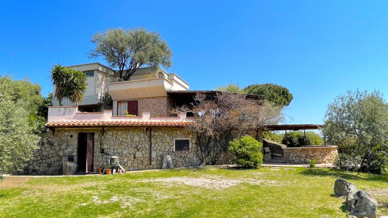For sale villa in  San Teodoro Sardegna foto 1