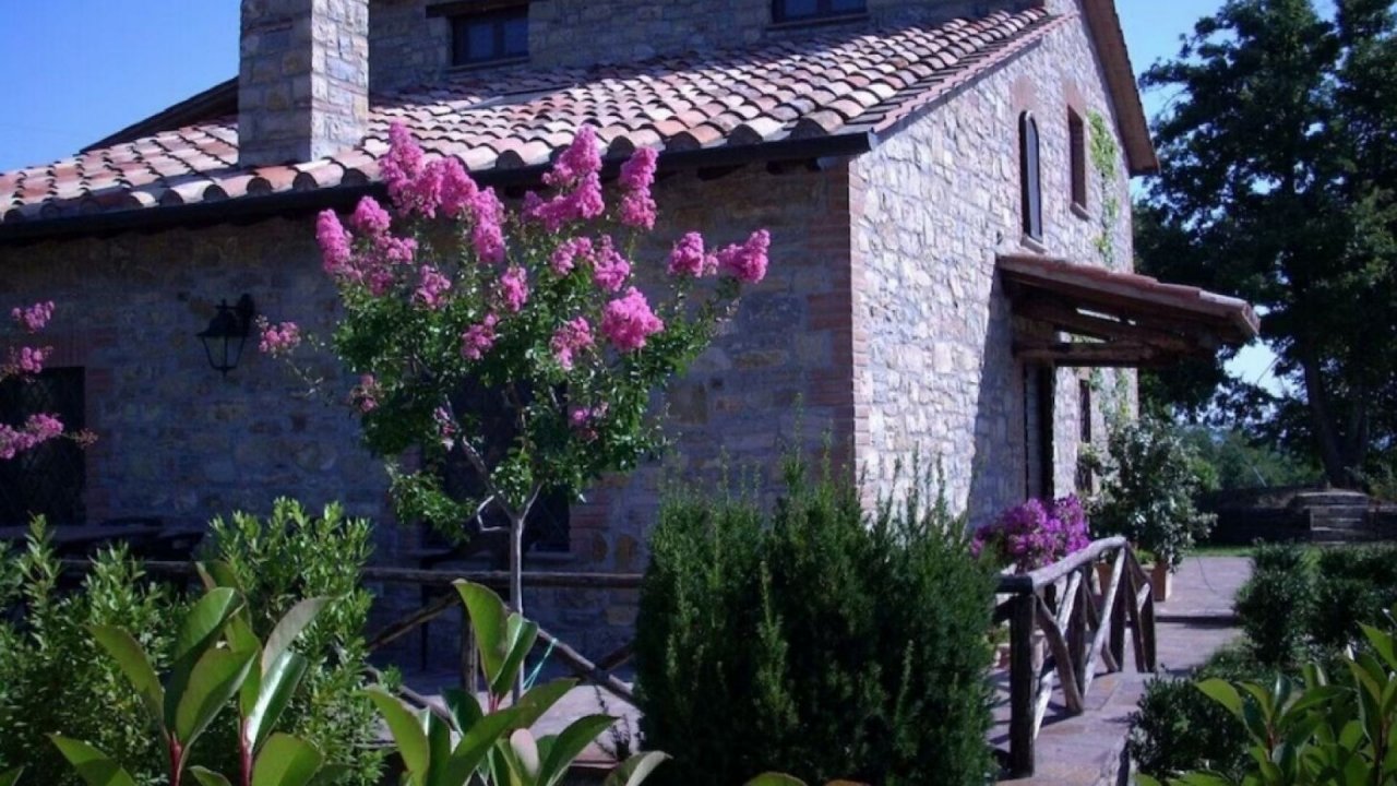 Se vende villa in  Montegabbione Umbria foto 14