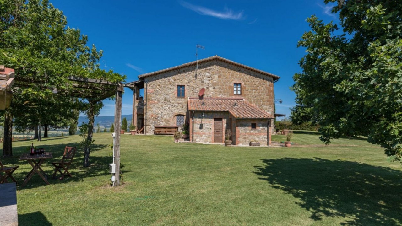 For sale villa in  San Casciano dei Bagni Toscana foto 2