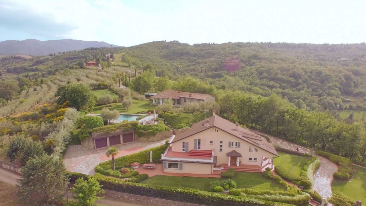 Se vende villa in  Arezzo Toscana foto 1