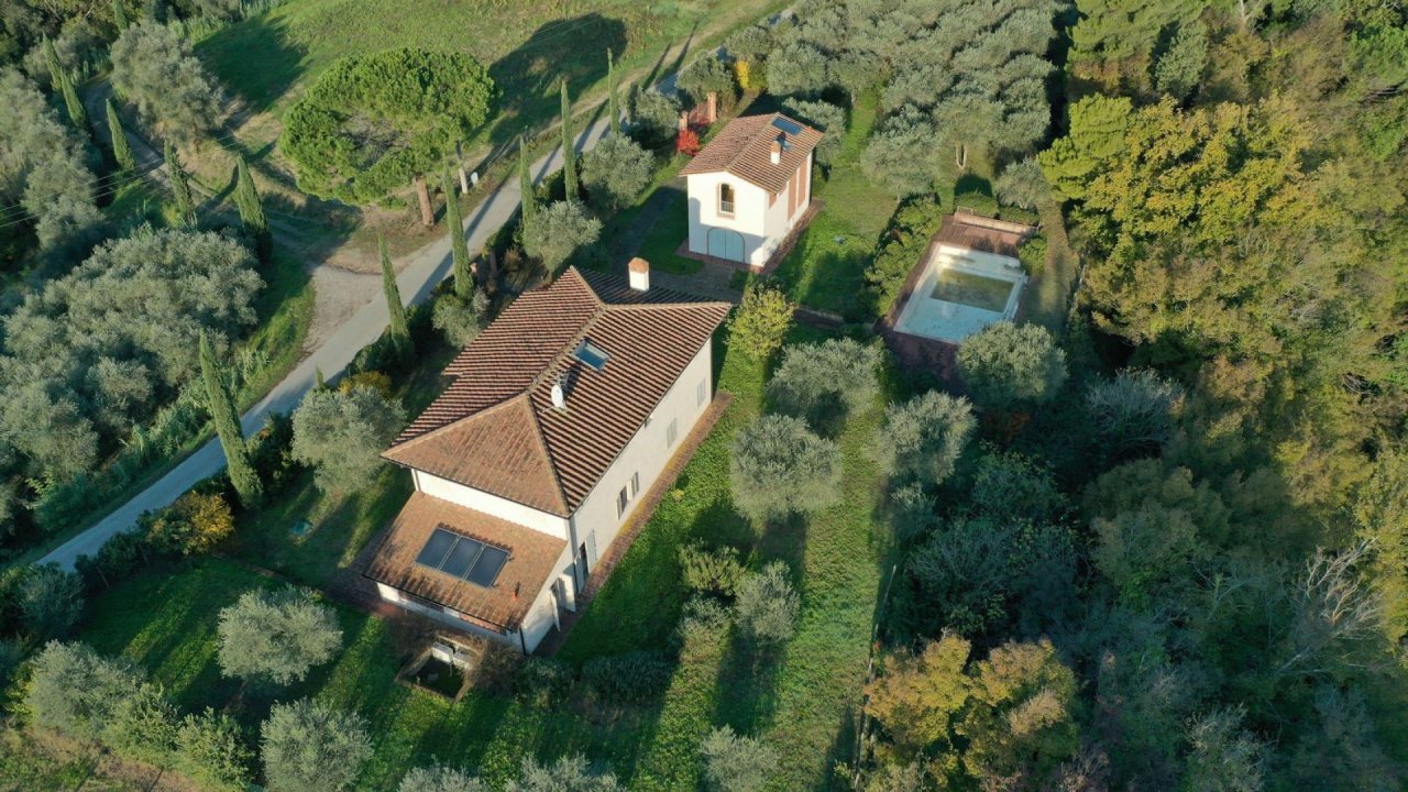 For sale villa in  Palaia Toscana foto 1