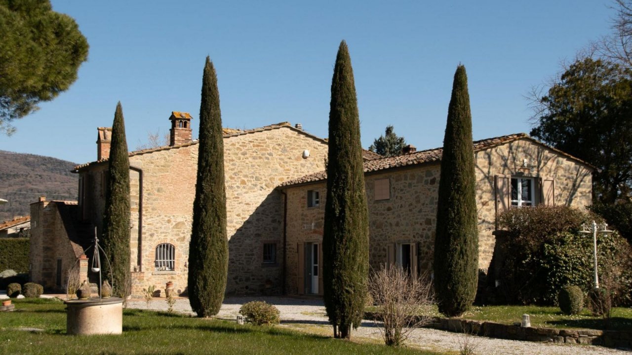 Se vende villa in campo Cortona Toscana foto 12