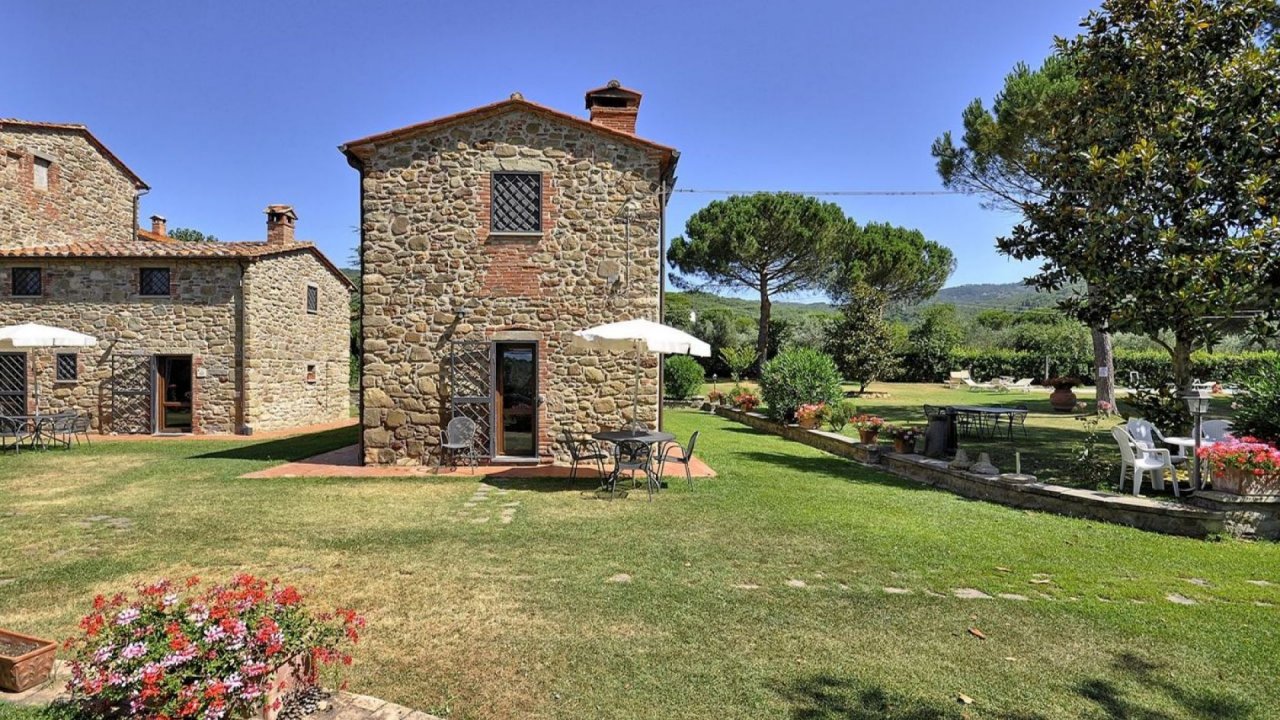 A vendre villa in  Tuoro sul Trasimeno Umbria foto 11