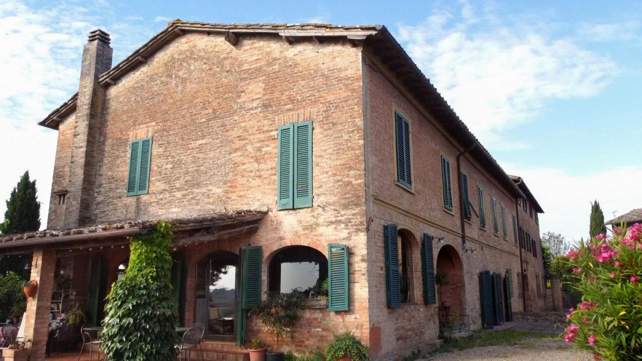 Se vende villa in campo Siena Toscana foto 7