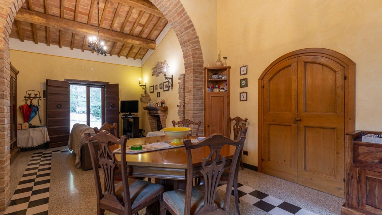 Se vende villa in zona tranquila Montepulciano Toscana foto 3