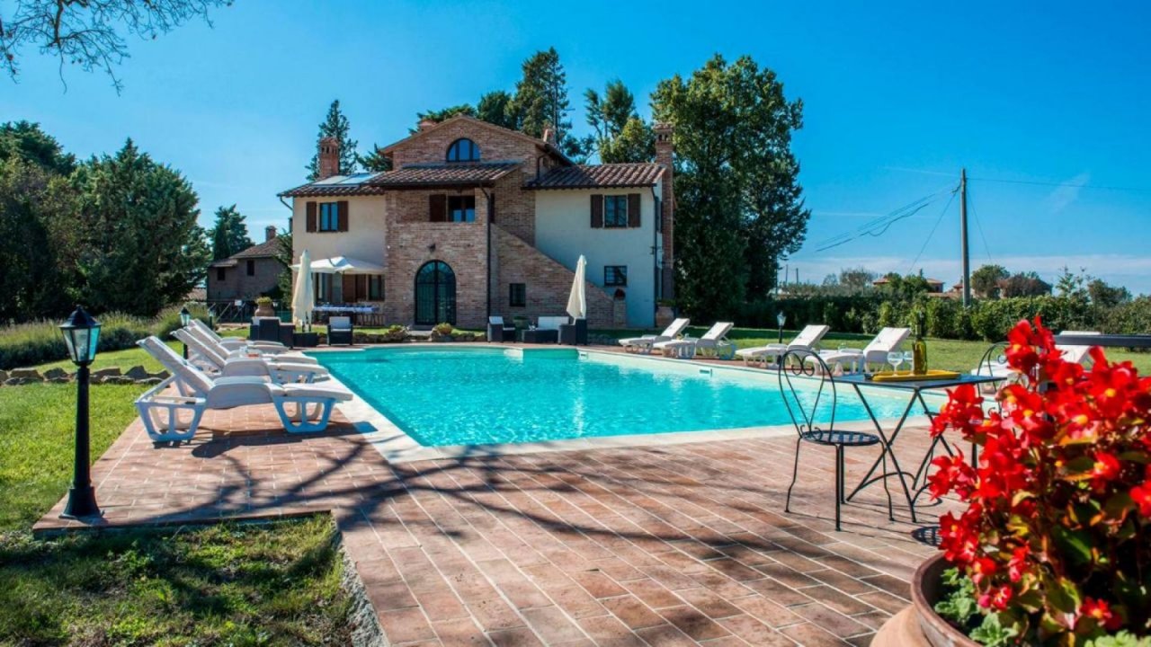 A vendre villa in  Castiglione del Lago Umbria foto 1