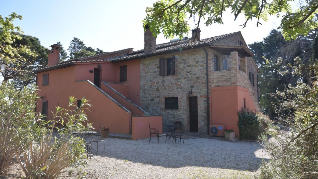 For sale villa in  Castiglione del Lago Umbria foto 12