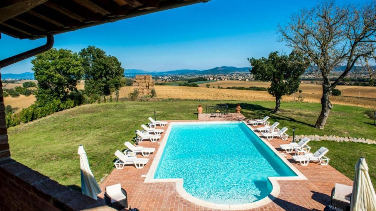 For sale villa in  Castiglione del Lago Umbria foto 18