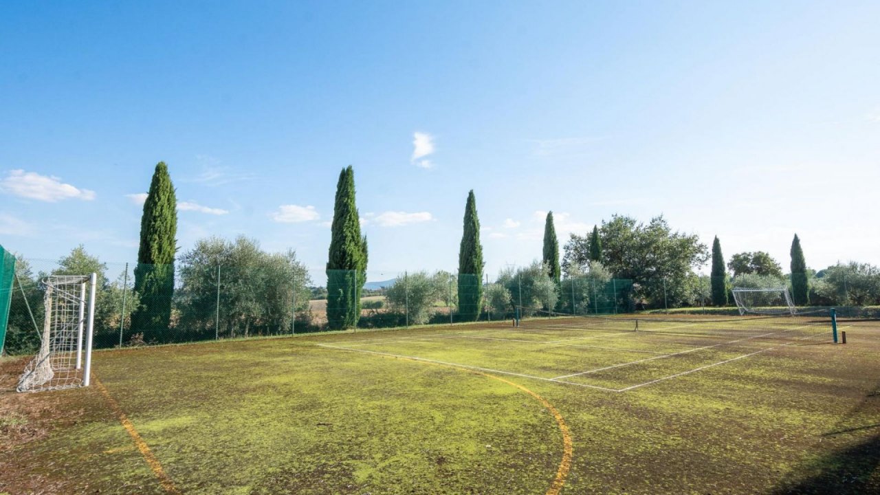 Se vende villa in  Castiglione del Lago Umbria foto 10