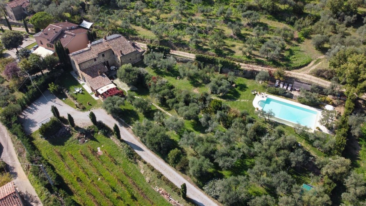 A vendre villa in  Cortona Toscana foto 15
