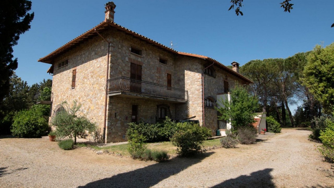 For sale villa in  Castiglione del Lago Umbria foto 14
