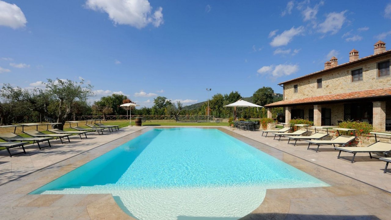 For sale villa by the lake Tuoro sul Trasimeno Umbria foto 13