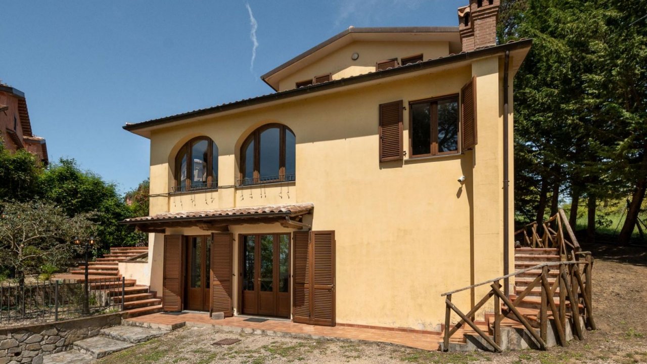 Se vende villa in  Passignano sul Trasimeno Umbria foto 12