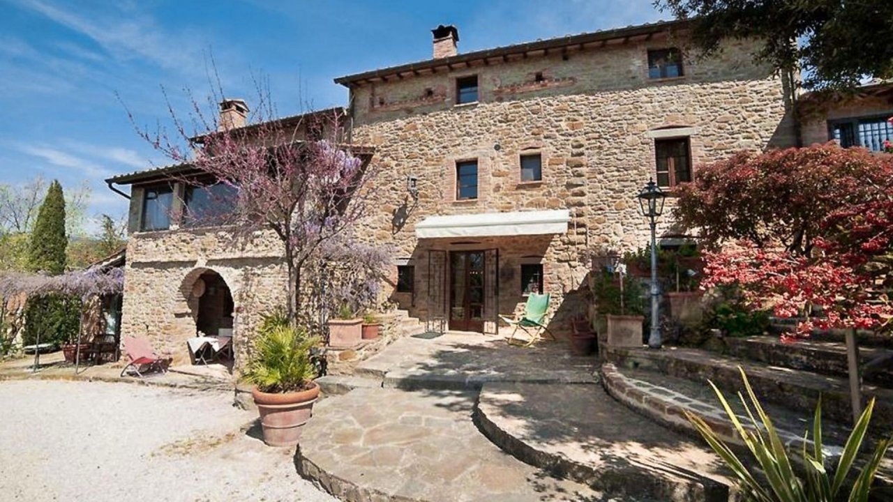 Se vende villa in  Passignano sul Trasimeno Umbria foto 13